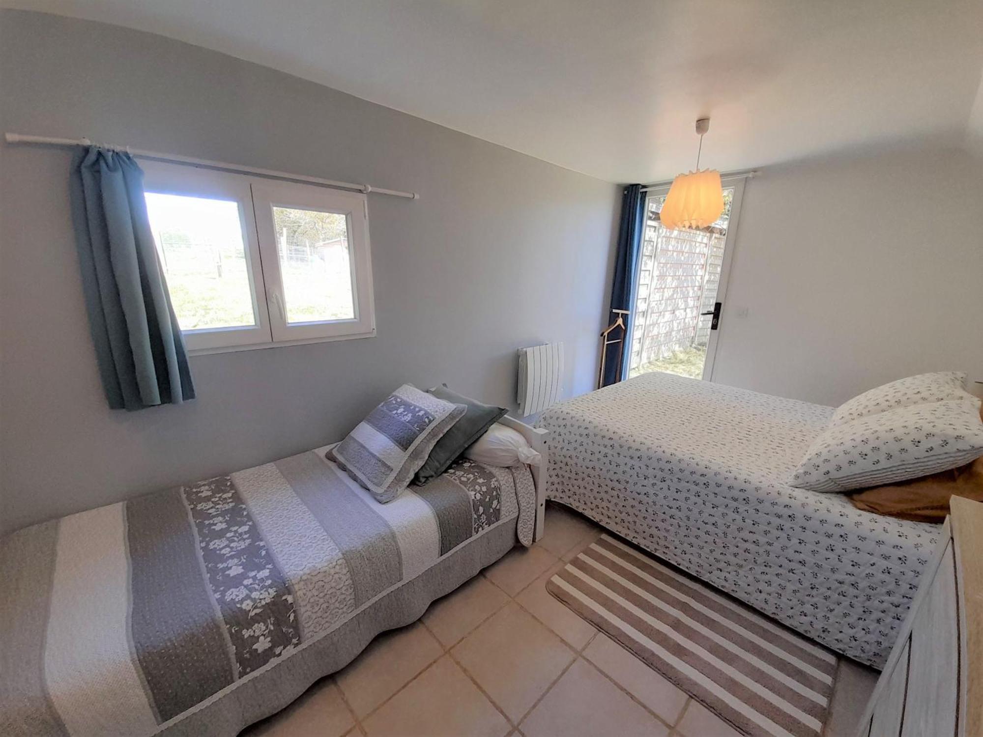 Bed and Breakfast Ty Daou Gwez Irodouer Экстерьер фото